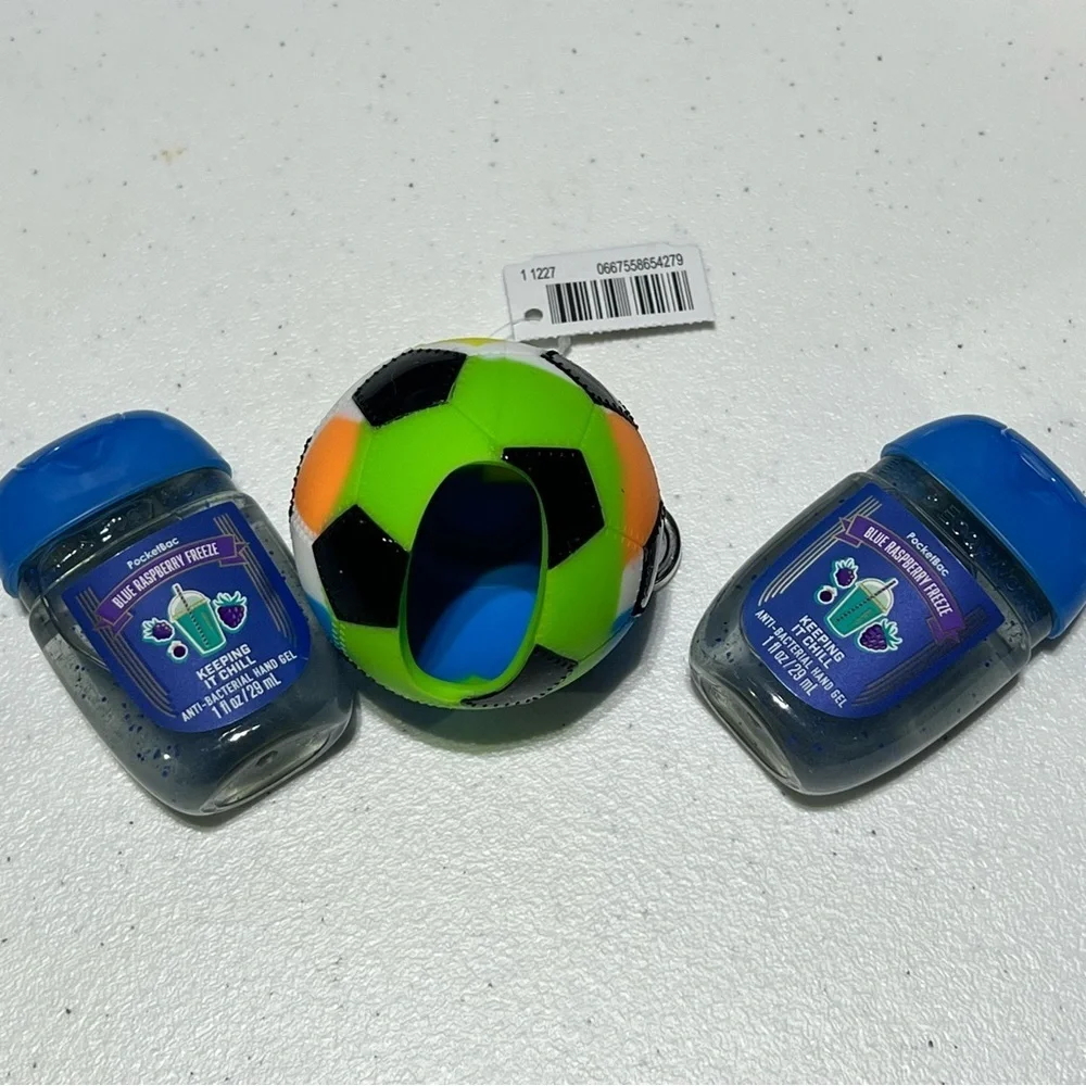 Bath & Body PocketBac Holder Soccer Ball Multi-Colored Raspberry Freeze Hand Gel - Picture 4 of 9